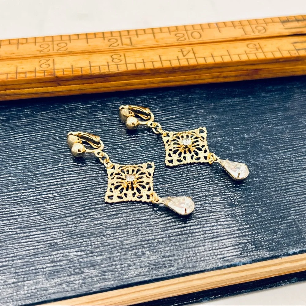 Vintage gold filigree clip on dangles simple drops rhinestones